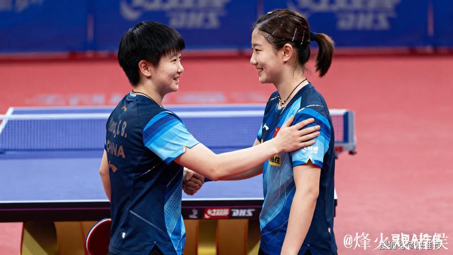 孙颖莎4-1战胜王晓彤 晋级十五运会女单八强